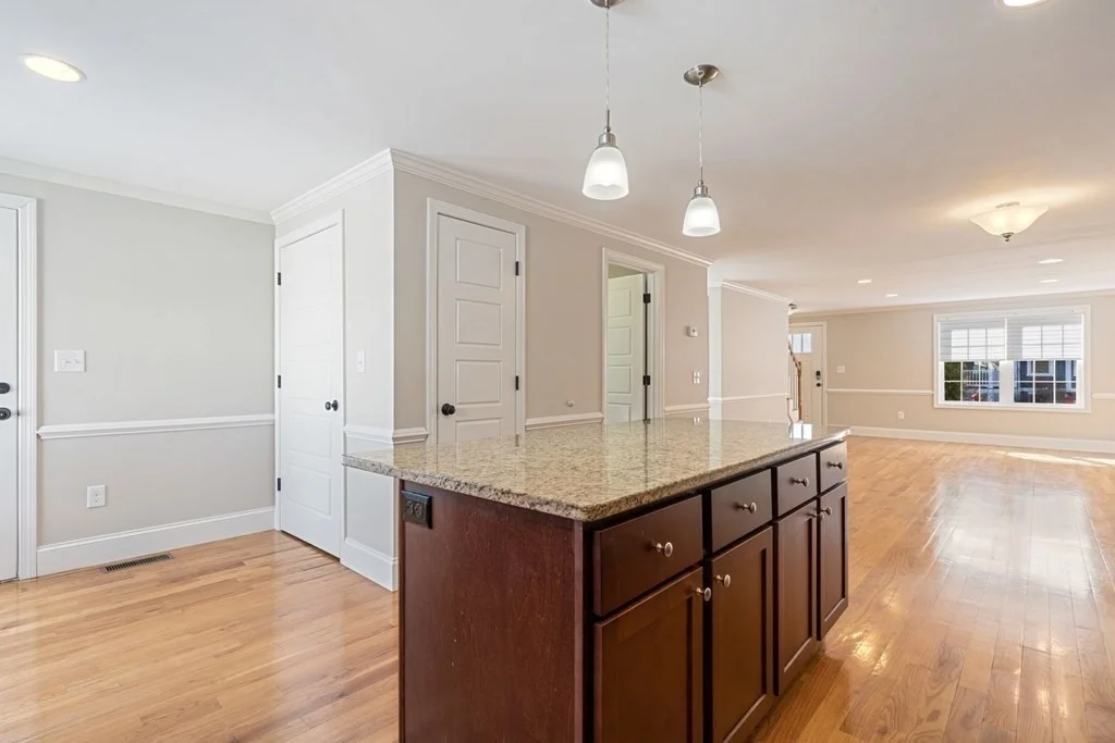 220 White St, Belmont