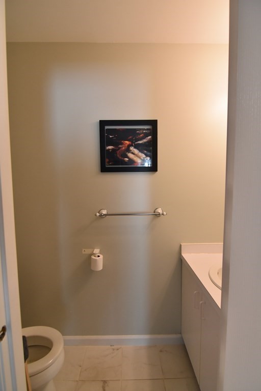 200 Falls Boulevard, Quincy