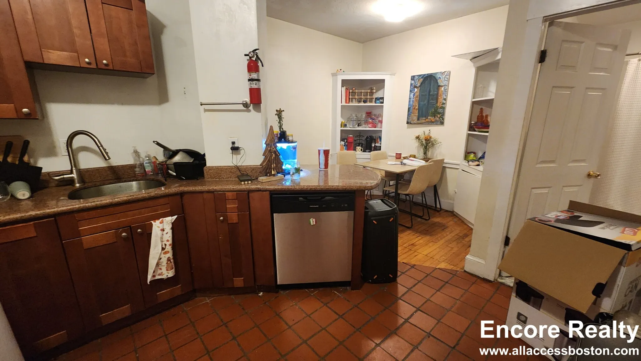 66 Egmont St, North Brookline