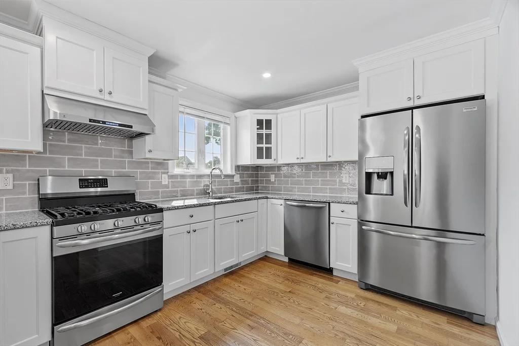27 Mill St, Quincy