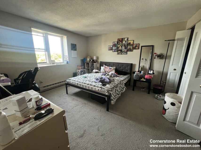 94 Beacon St, Ward Two