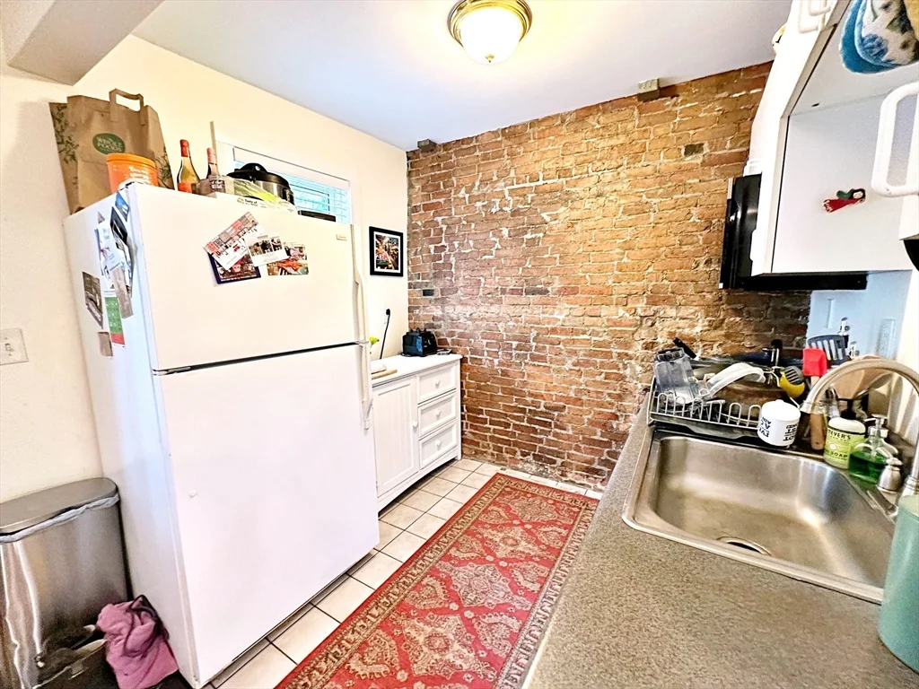 187 Everett St, East Boston