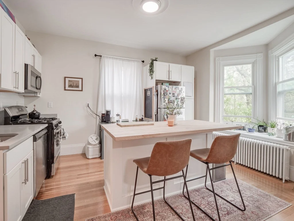 3 Monmouth St, Spring Hill