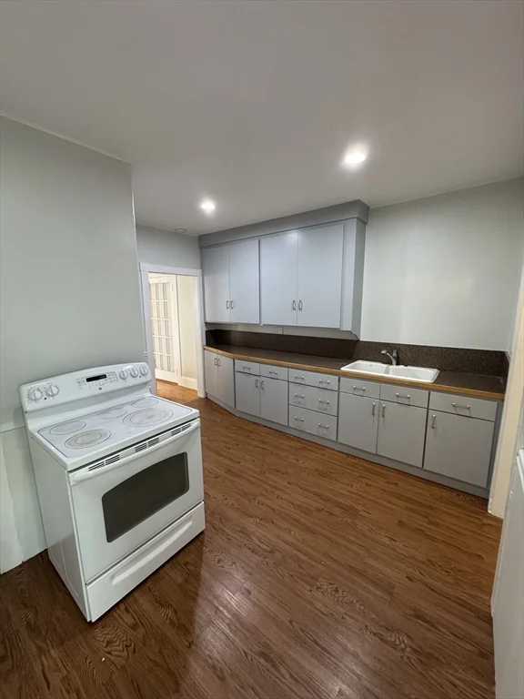 2 James St, Attleboro