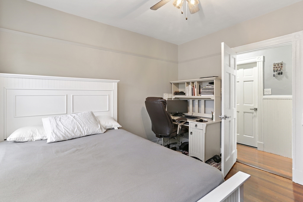 1283 Massachusetts Ave, Arlington Heights