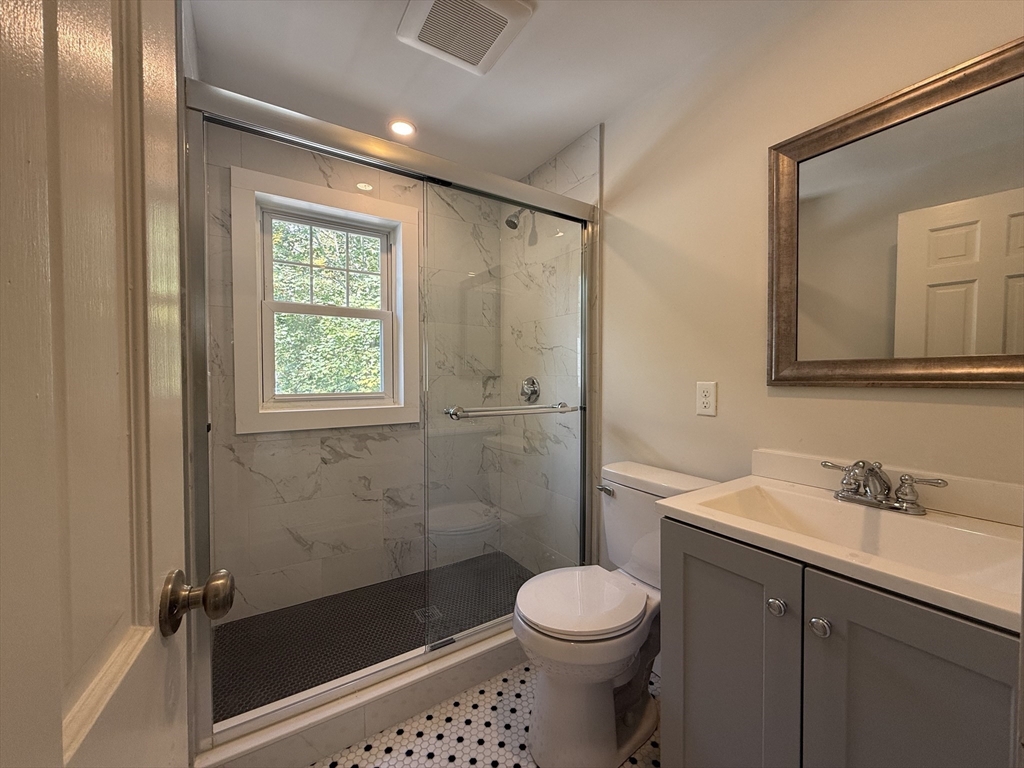 5297 Washington St, West Roxbury