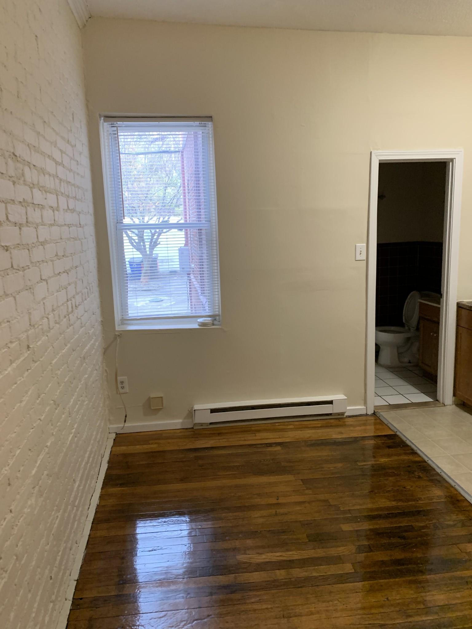 896 Huntington Ave, Mission Hill