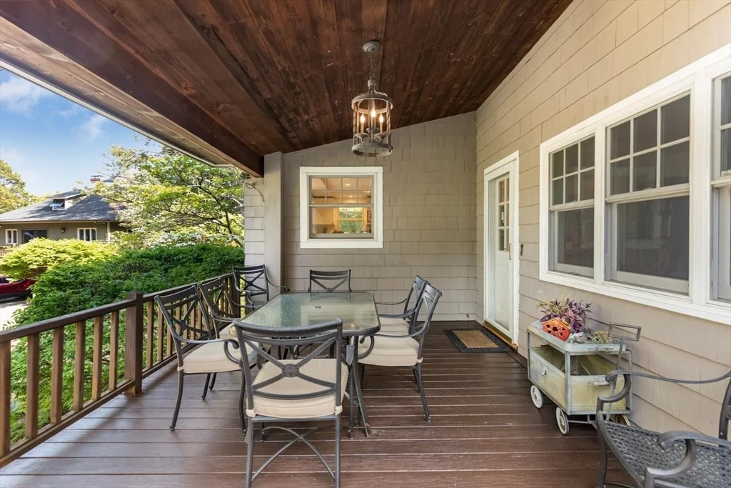 368 Main St, Lynnfield