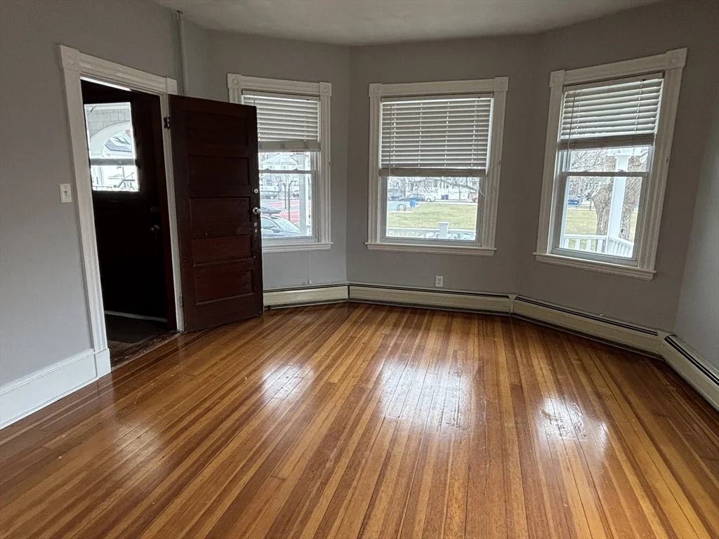 179 Tremont St, New Bedford