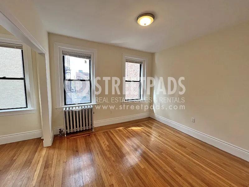 31 Park Dr, Fenway