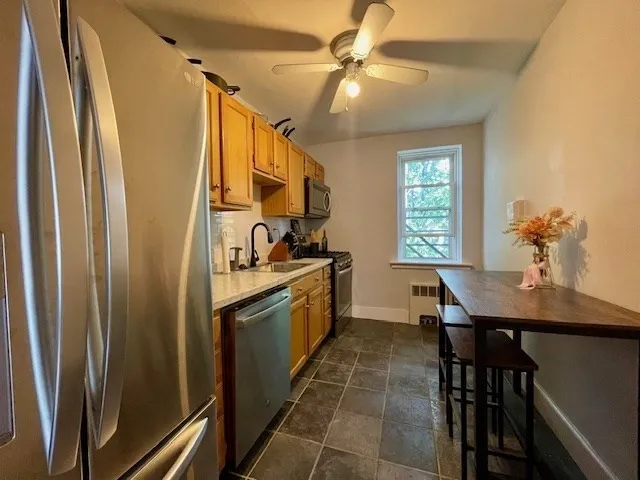 125 Farragut Rd, South Boston