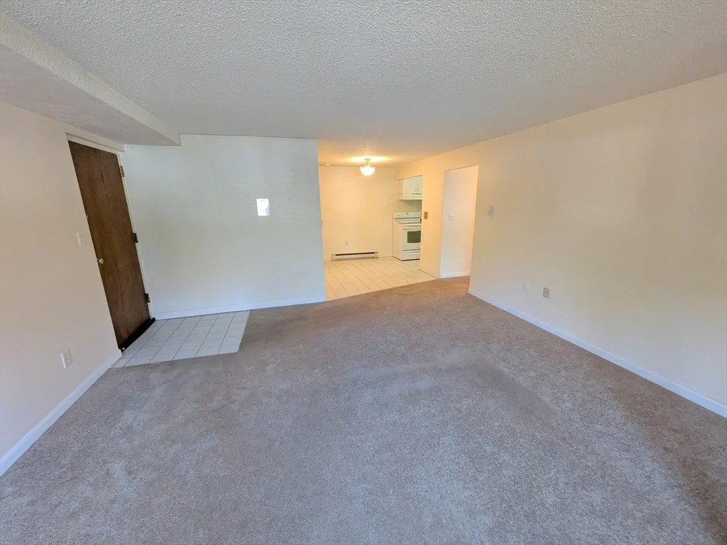 16 Juniper Rd, North Attleboro