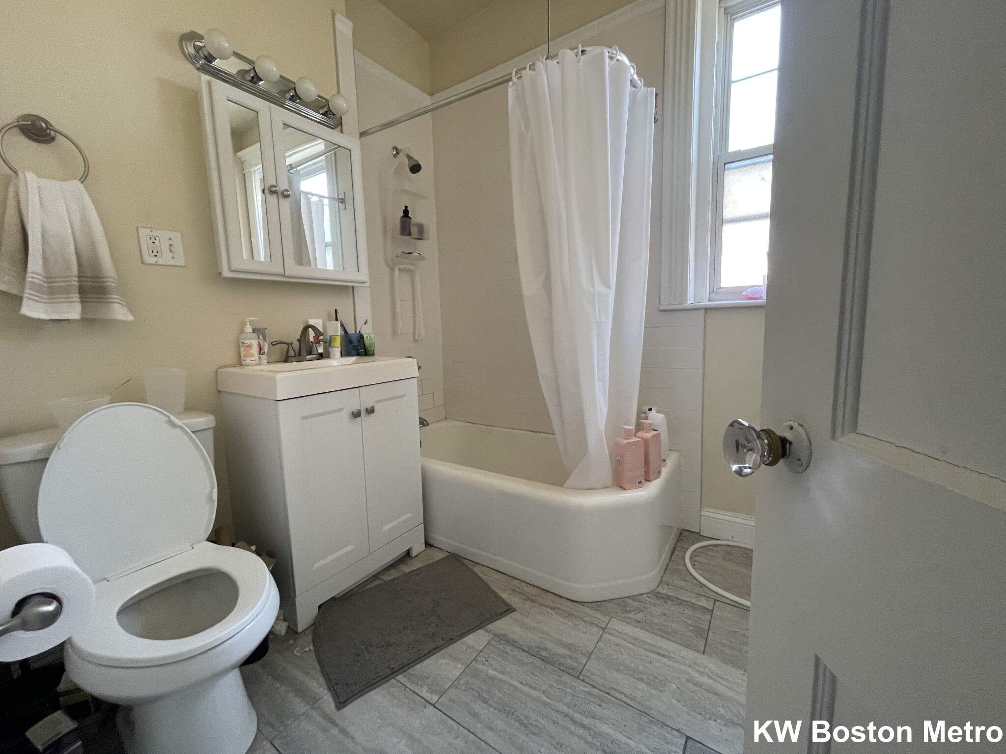 18 Euston St, Brookline