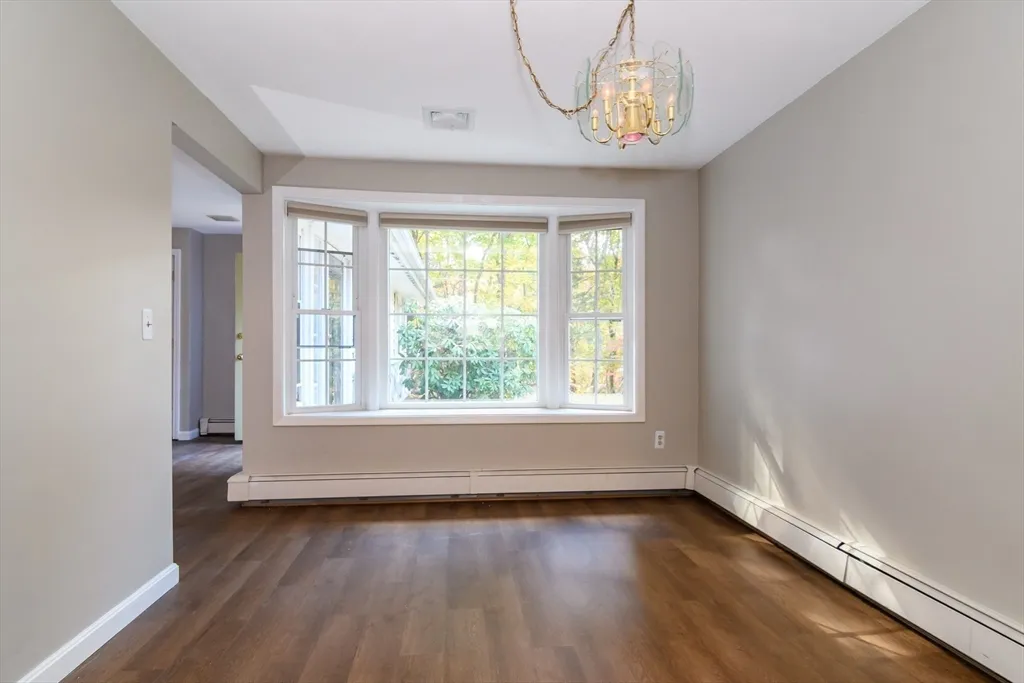 3 Hickory Ln, Nobscot