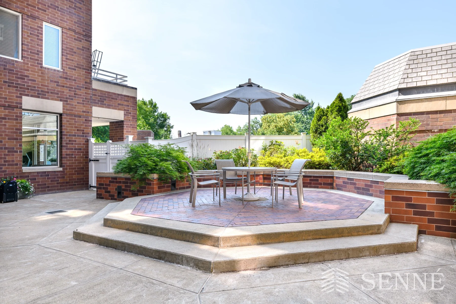 950 Massachusetts Ave, Harvard Square