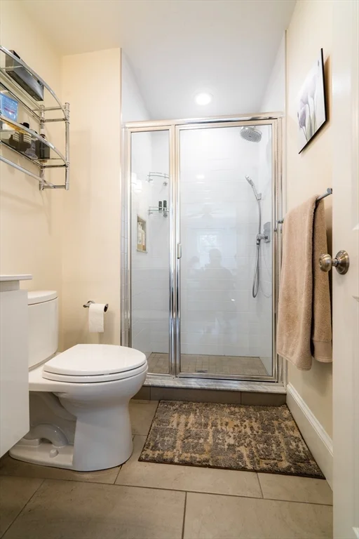 4 Hardwick St, Cambridgeport