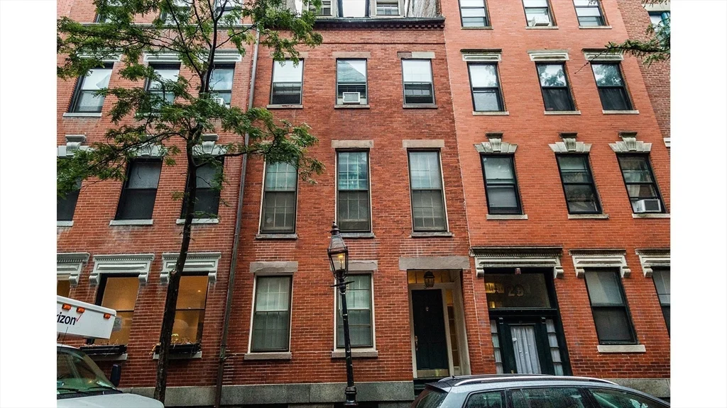 31 Myrtle St, Beacon Hill