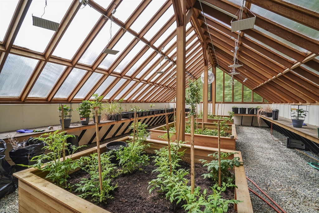 53 Heather Ln, Needham