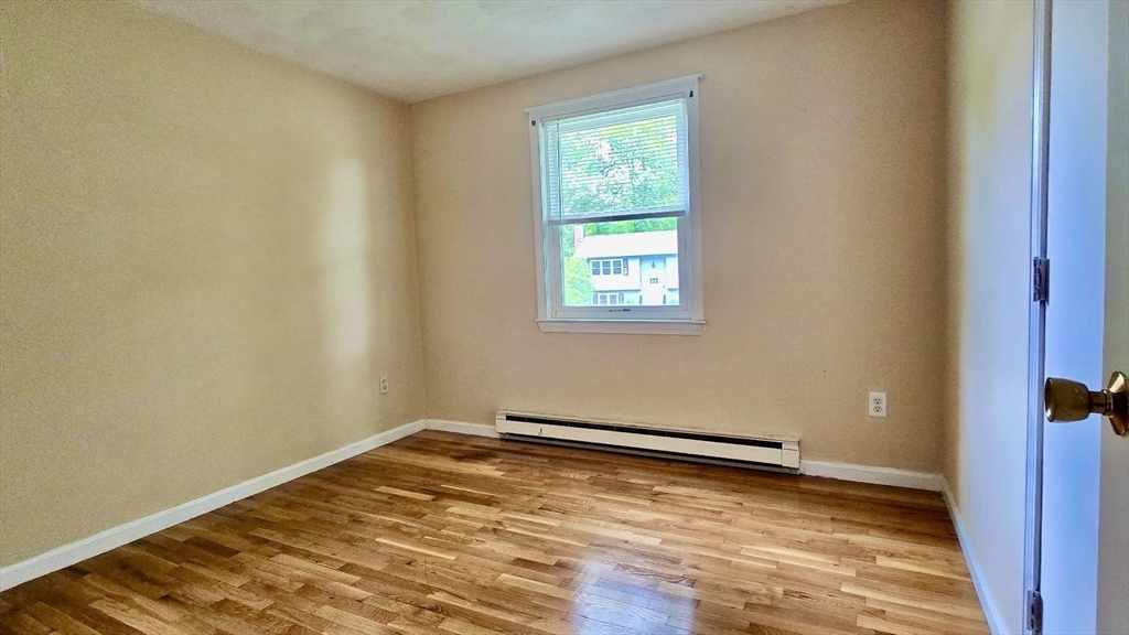 3 Concord Rd, Shrewsbury