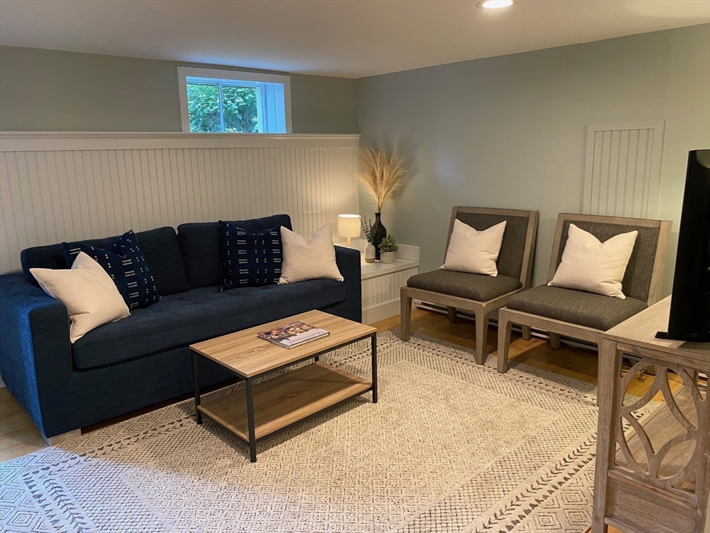 18 Central St, Marblehead