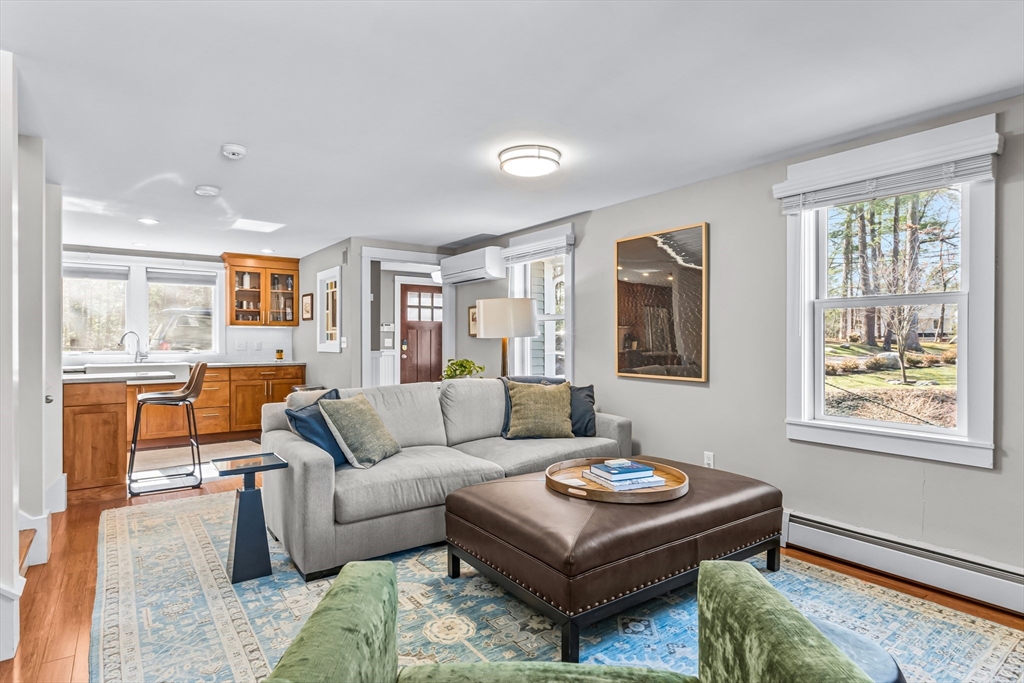 59 Russell Rd, Wellesley