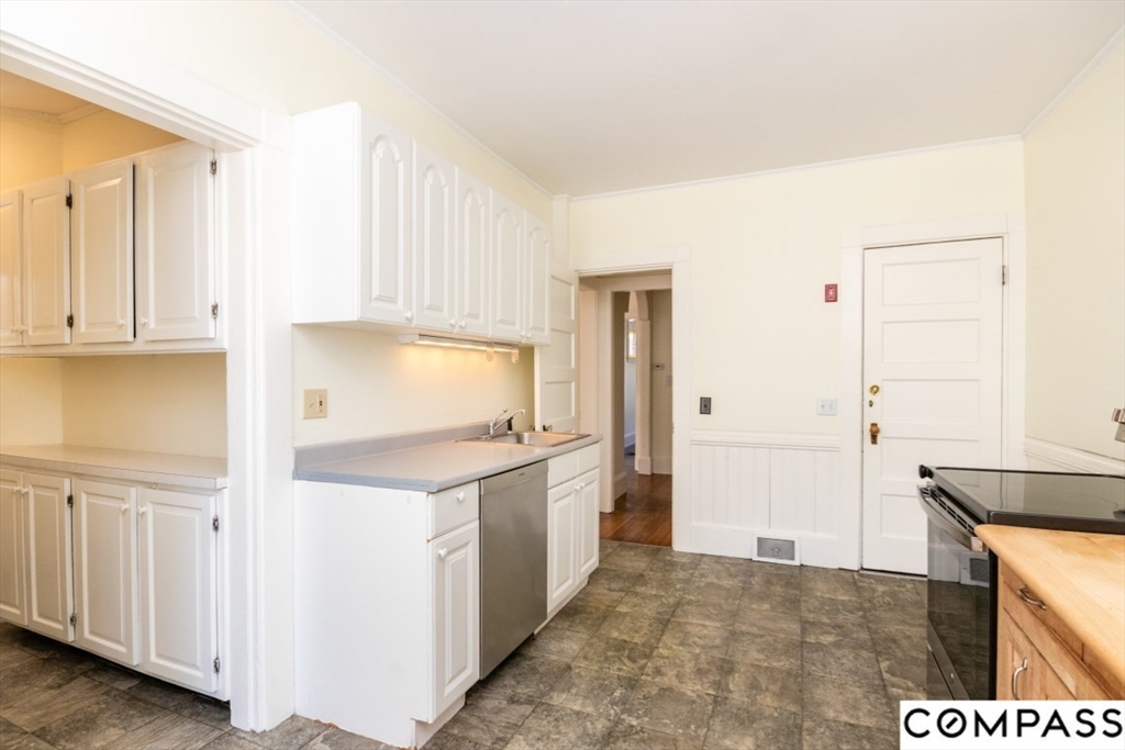 16 Fletcher St, Roslindale