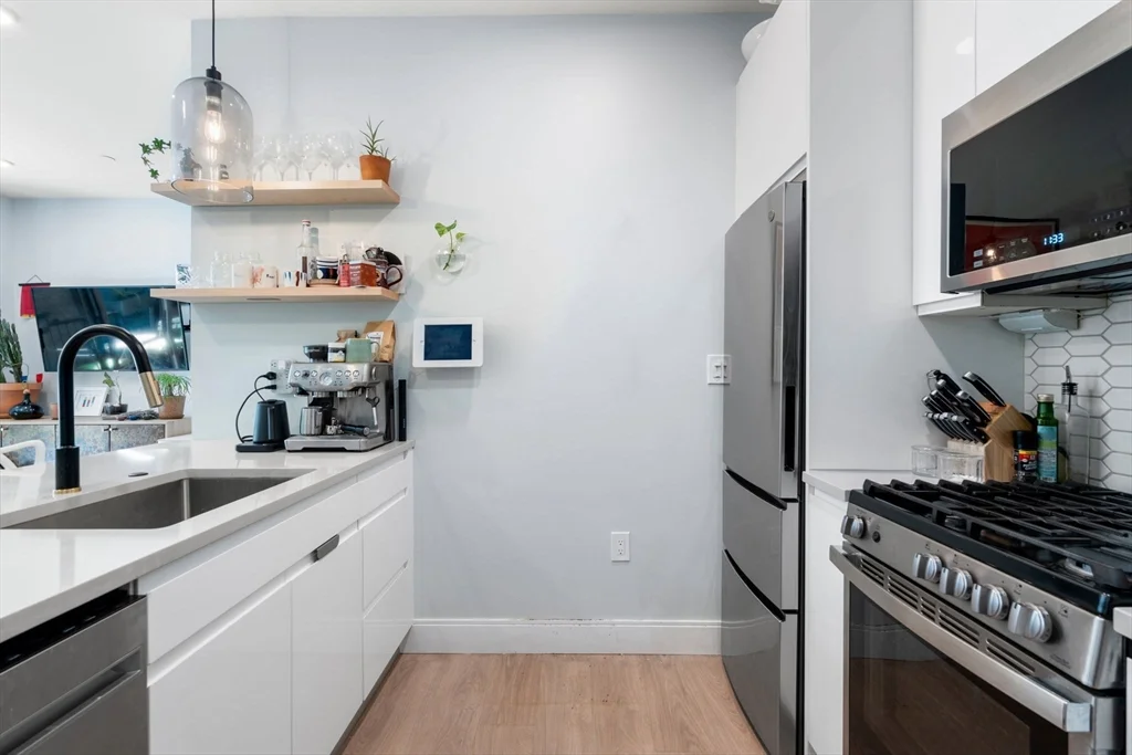 277 Border St, East Boston