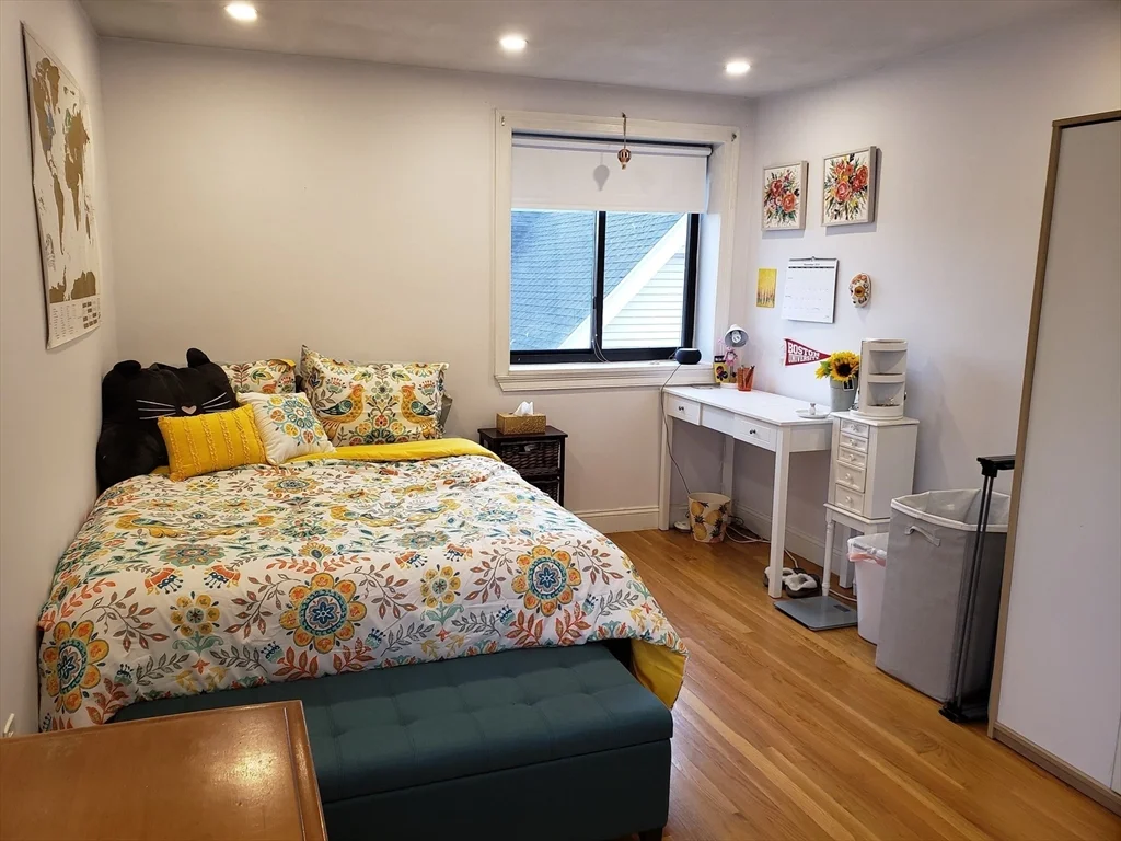 47 Gardner St, Allston