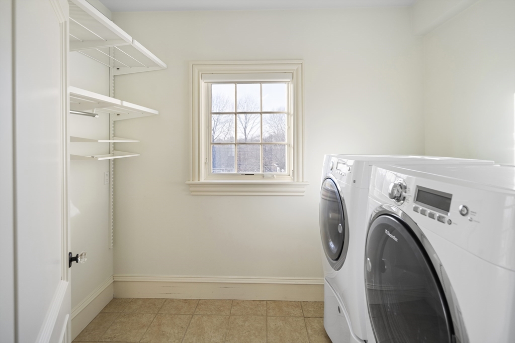 72 Drumlin Rd, Newton