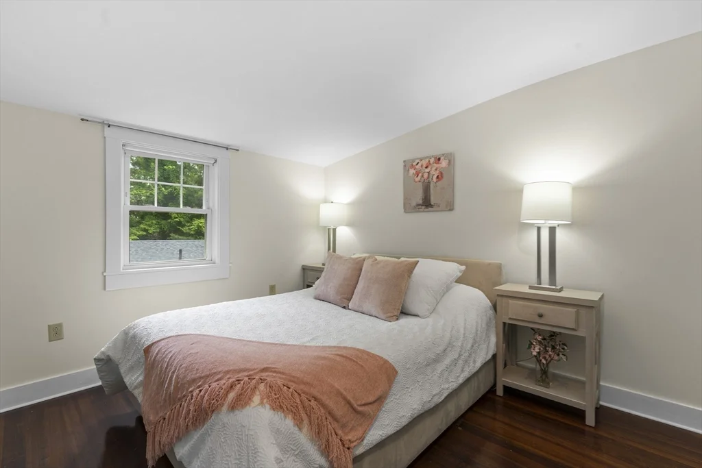 50 Grove Hill Park, Newton