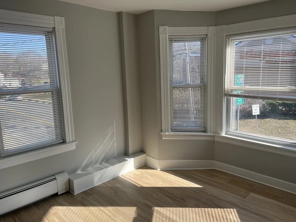 159 E Central, Franklin