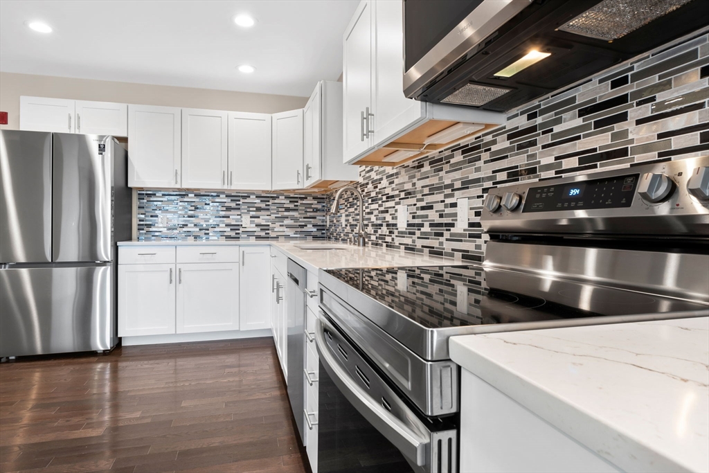 44 Maple St, Danvers