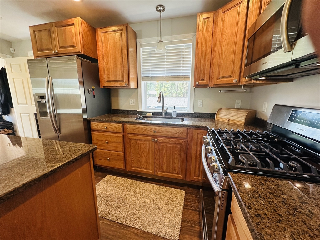 136 Wood St, Middleboro