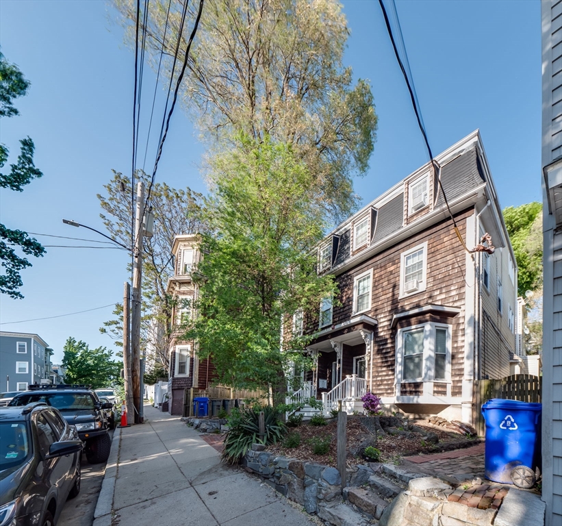 28 Mercer, South Boston's Dorchester Heights