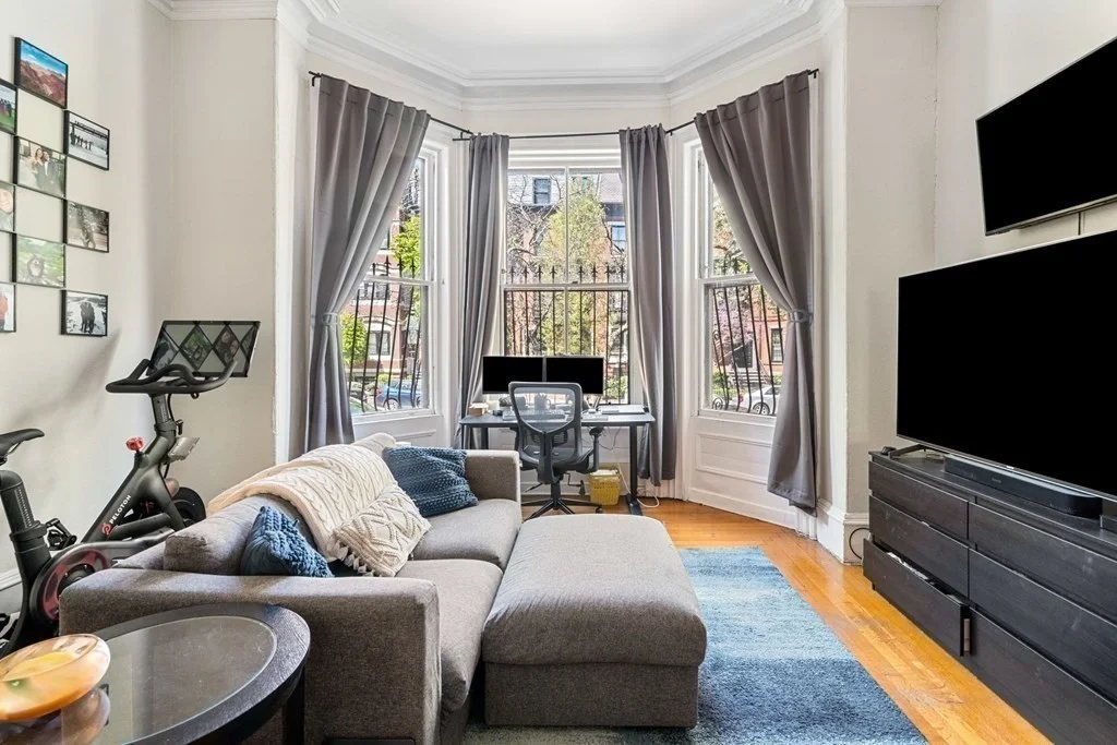 296 Marlborough St, Back Bay
