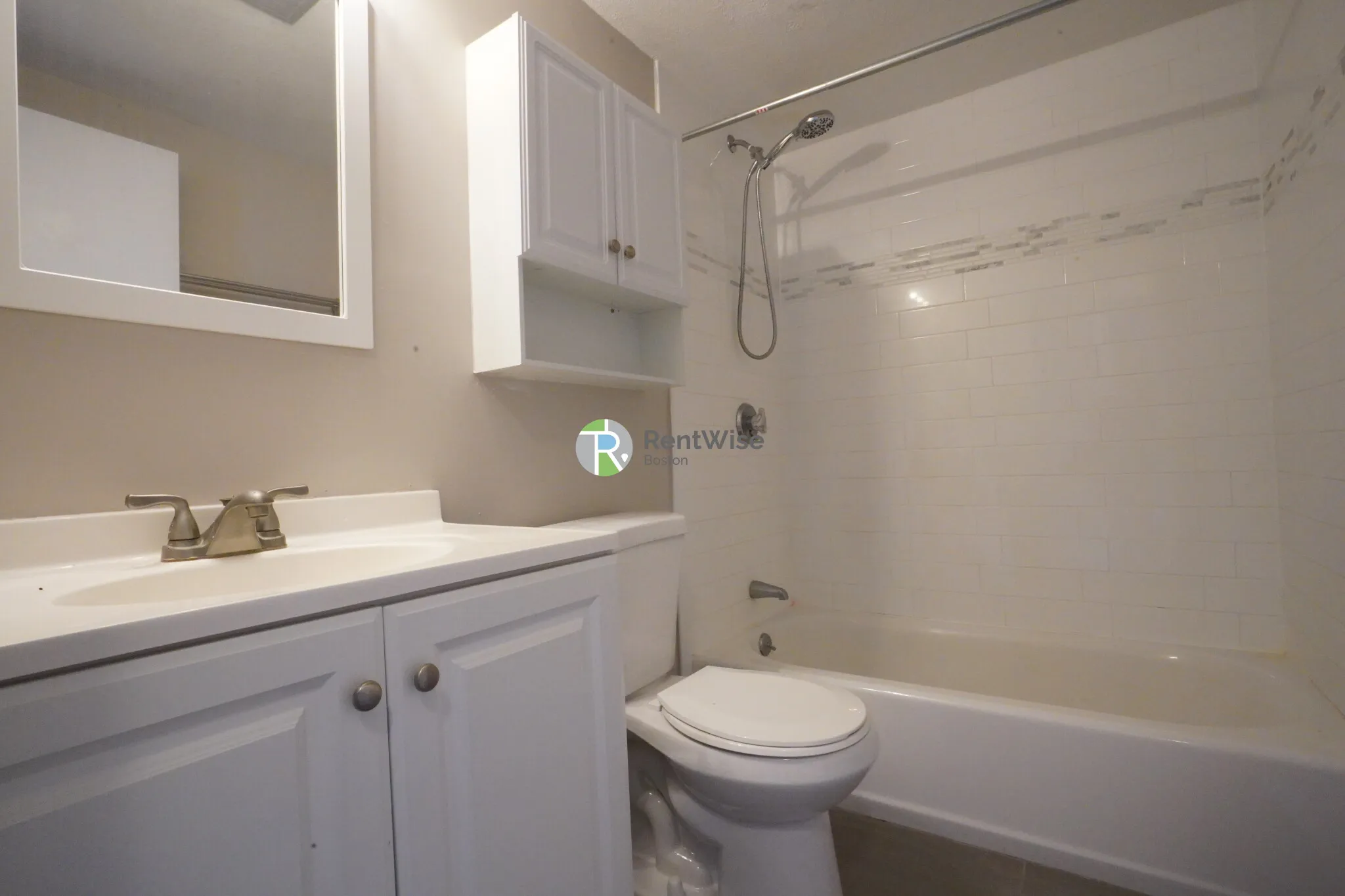 12 Cottage Ct, Nonantum