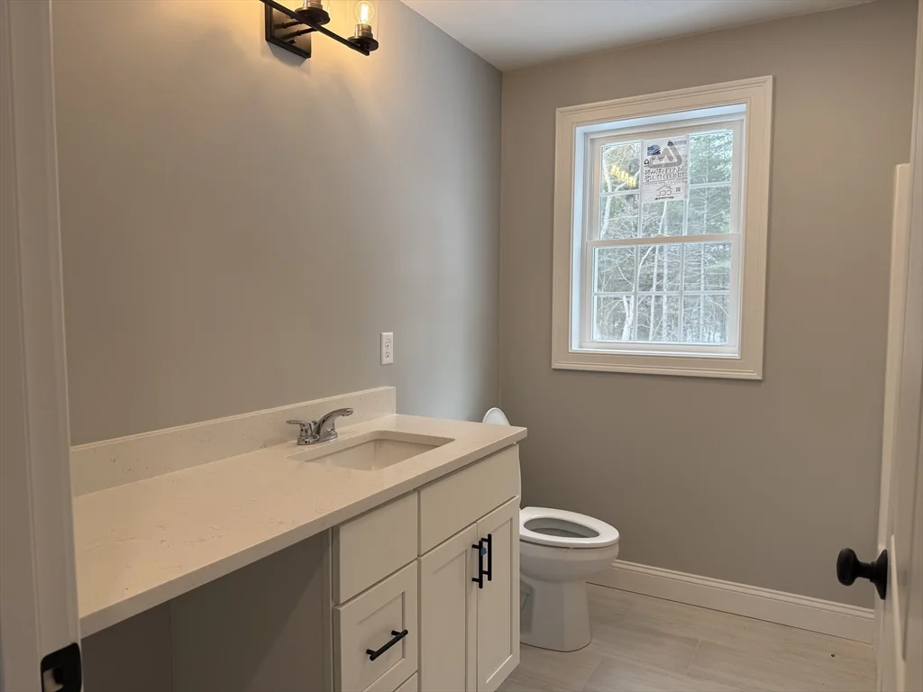 17 Kashmir's Way, Middleboro
