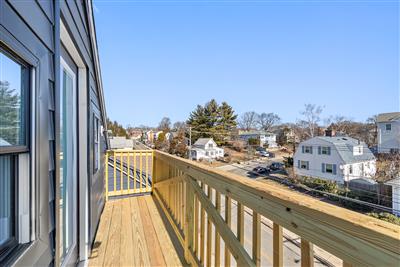 232 Fulton St, Medford