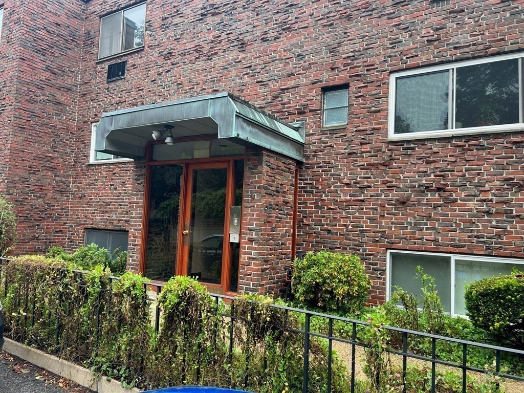 57 A Saint Paul St, Coolidge Corner