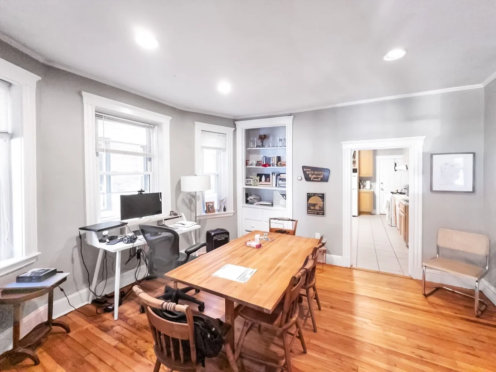 593 Centre St, Jamaica Plain