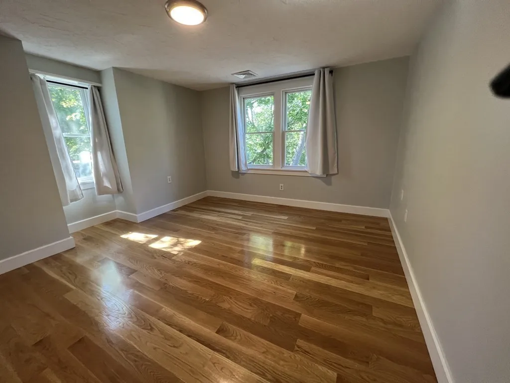 138 High St, Hingham