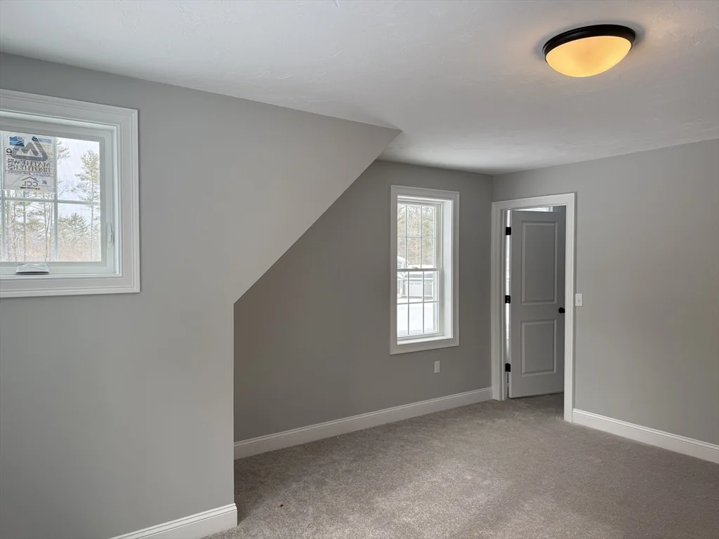 15 Kashmir's Way, Middleboro