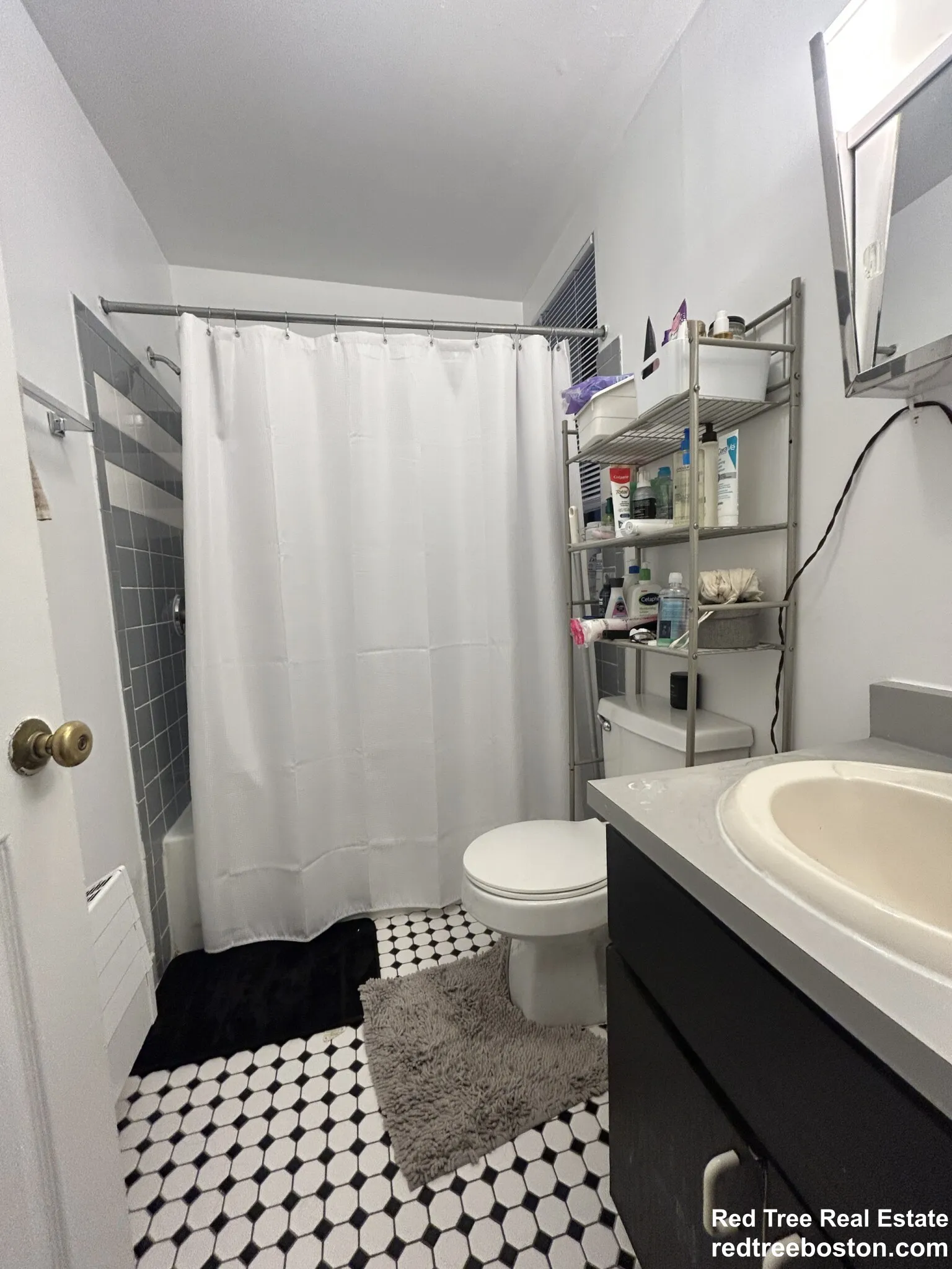 829 Beacon St, Fenway