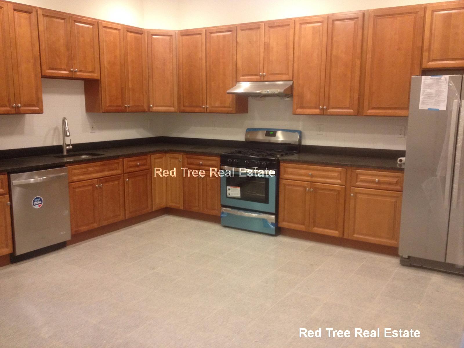 10 Moreland St, Roxbury