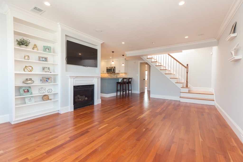 49 L St, South Boston