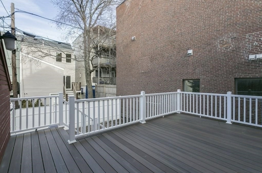 454 W 4th St, South Boston