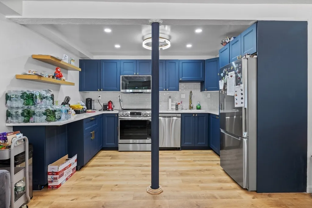 11 Patterson Rd, Lexington