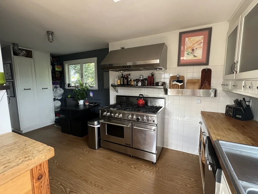 15 Orchard St, Newton