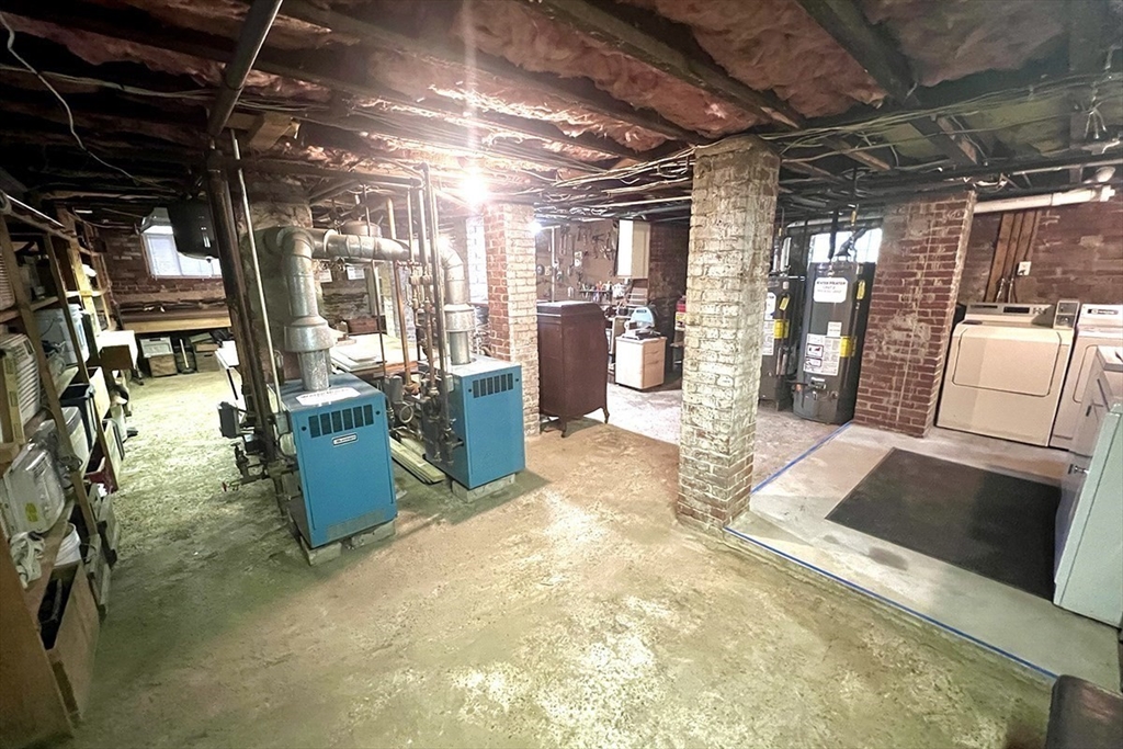 325 Western Ave, Riverside