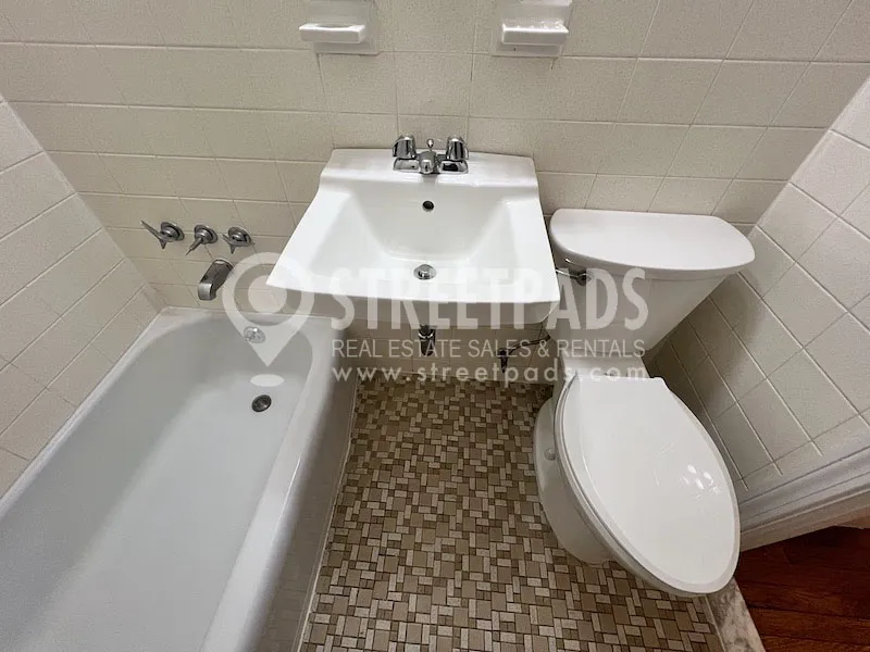 1315 Commonwealth Ave, Allston